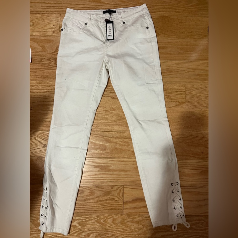 Romeo and Juliet jeans size medium